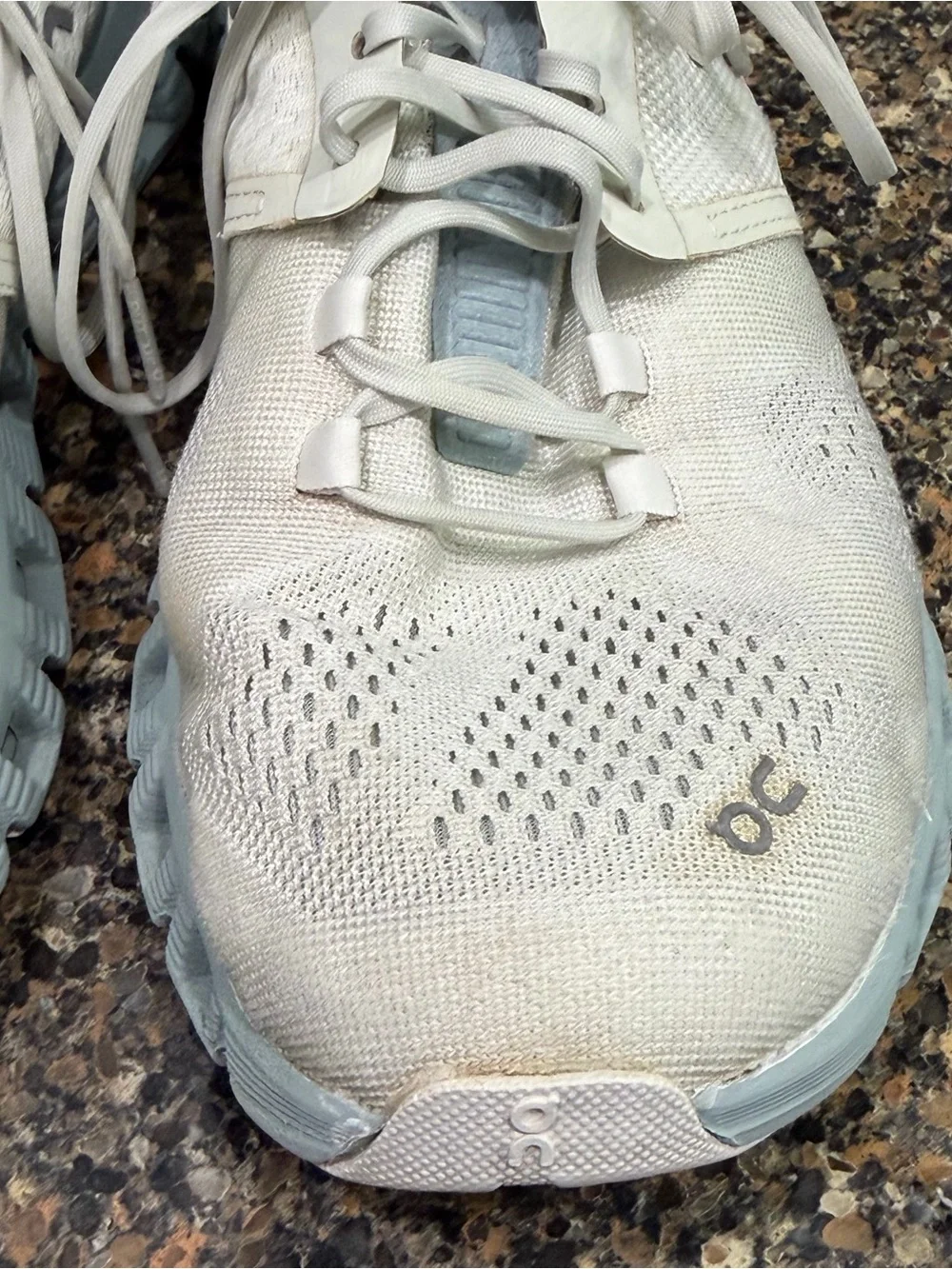 On Running Women's Cloud Sneakers in Light Gray/White 8.5